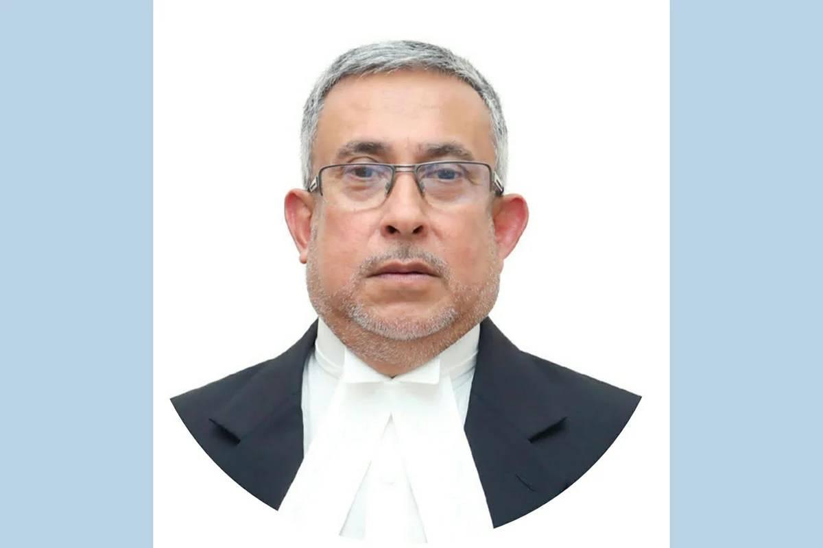 রাষ্ট্রপতির কাছে পদত্যাগপত্র পাঠালেন বিচারপতি মামনুন রহমান