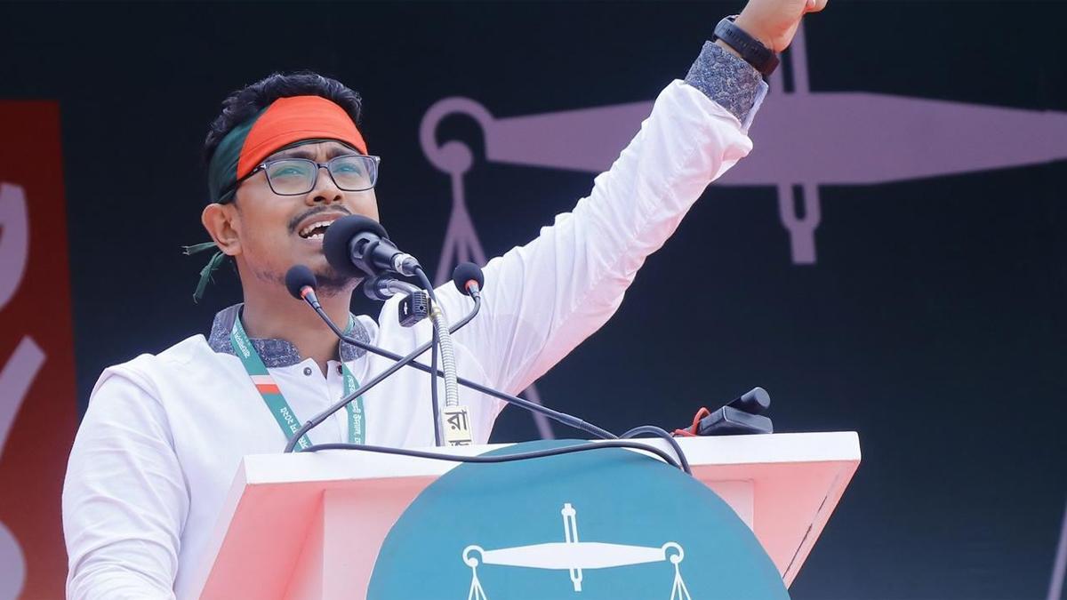 বিএনপি সিদ্ধান্ত থেকে না সরলে জুলাই প্রজন্ম রাজপথে নামবে : সাদিক কায়েম