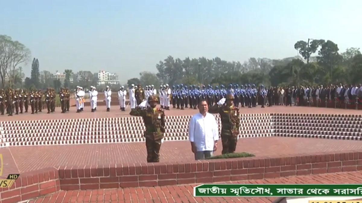 জাতীয় স্মৃতিসৌধে নতুন প্রধানমন্ত্রীর শ্রদ্ধা