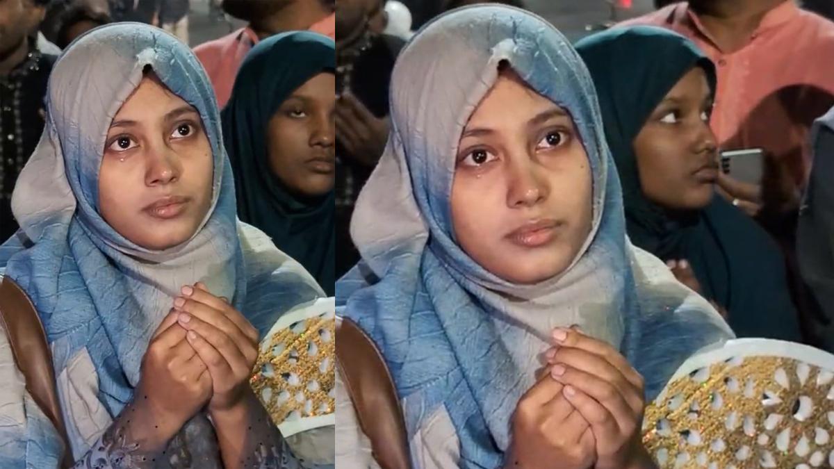 হাদির কবরের সামনে মোনাজাতে কাঁদলেন জুমা