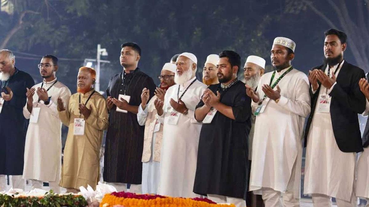 প্রথমবার শহীদ মিনারে ফুল দিলেন জামায়াত আমির