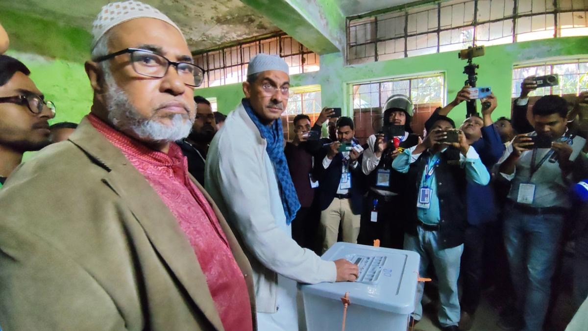 ভোট দিয়ে যা বললেন শহীদ উদ্দিন চৌধুরী এ্যানি