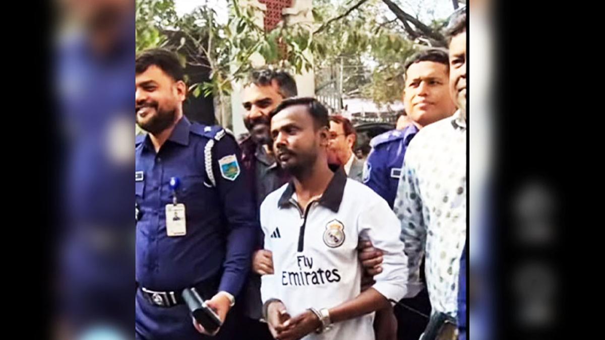 বগুড়ায় হিরো আলম গ্রেপ্তার