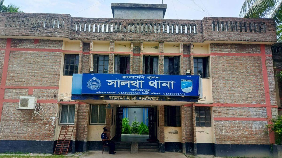 সালথায় ভোট নিয়ে দুই পক্ষের মধ্যে সংঘর্ষ, আহত ১২