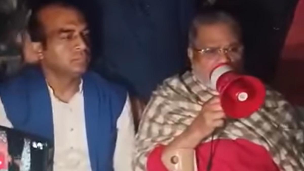 ভাইরাল ভিডিও নিয়ে যে ব্যাখ্যা দিলেন মঞ্জুরুল আহসান মুন্সী