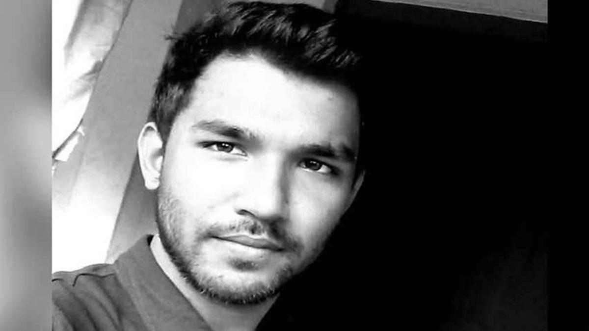 জবি শিক্ষার্থীর ঝুলন্ত মরদেহ উদ্ধার