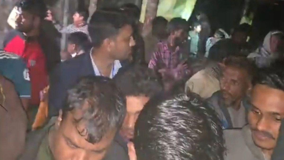 ফেনীতে ভোট দেওয়ার অপরাধে স্ত্রীকে তালাক