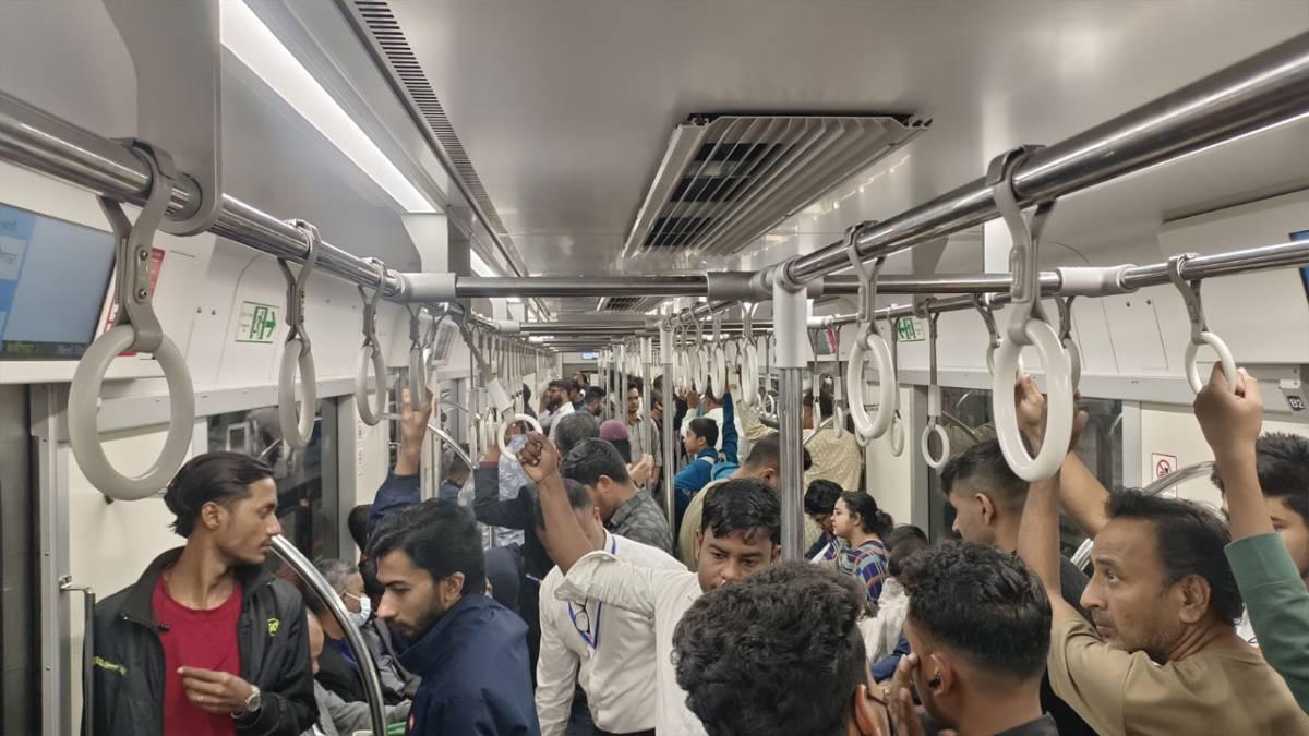 নগরজীবনের ভরসা এখন মেট্রোরেল