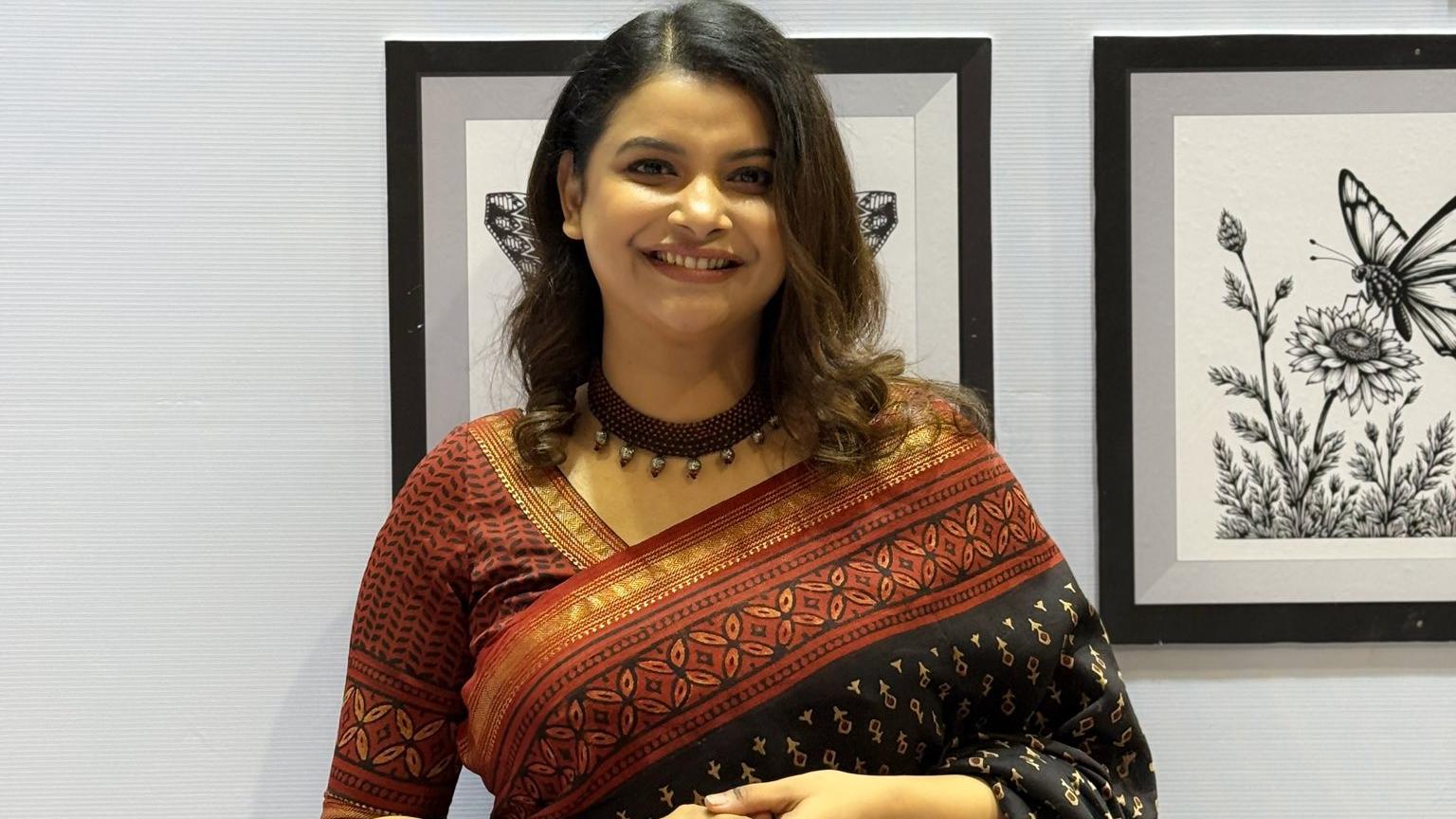 গায়ে হাত তুলবেন কেন? পুলিশকে শবনম ফারিয়া