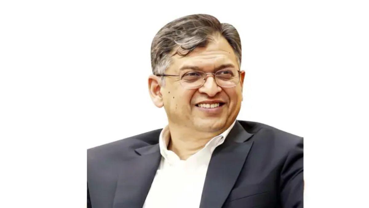 কক্সবাজার-১: জয়ের পথে সালাহউদ্দিন আহমদ