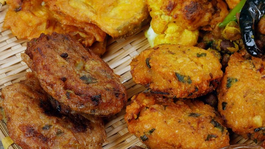 যে জিনিস মেশালে ভাজাপোড়ায় তেল কম টানবে