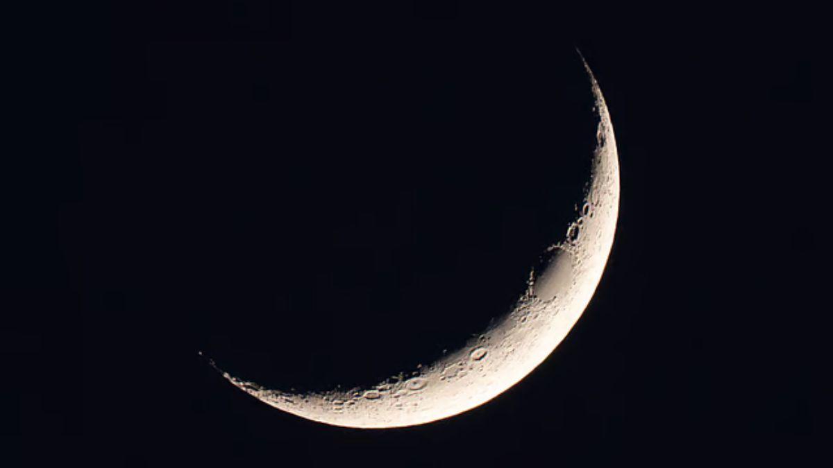 চাঁদ দেখা গেছে, কাল থেকে রোজা