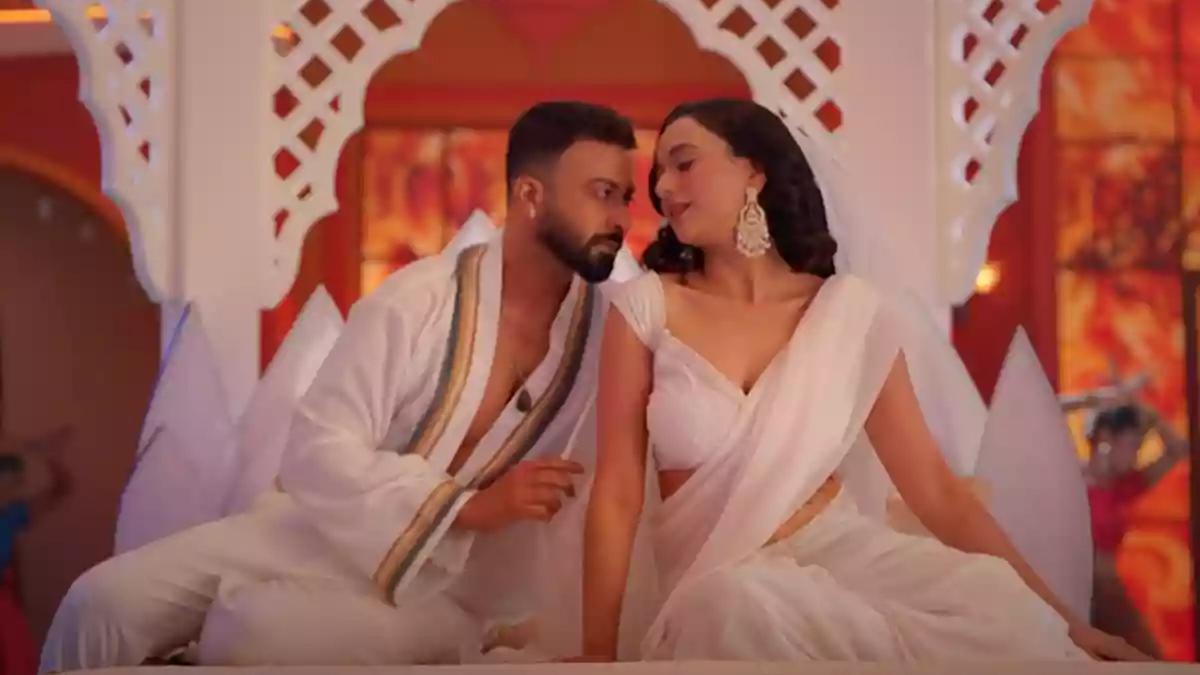 নতুন সিনেমায় শাকিব-সাবিলার রোমান্স দেখার অপেক্ষায় দর্শক