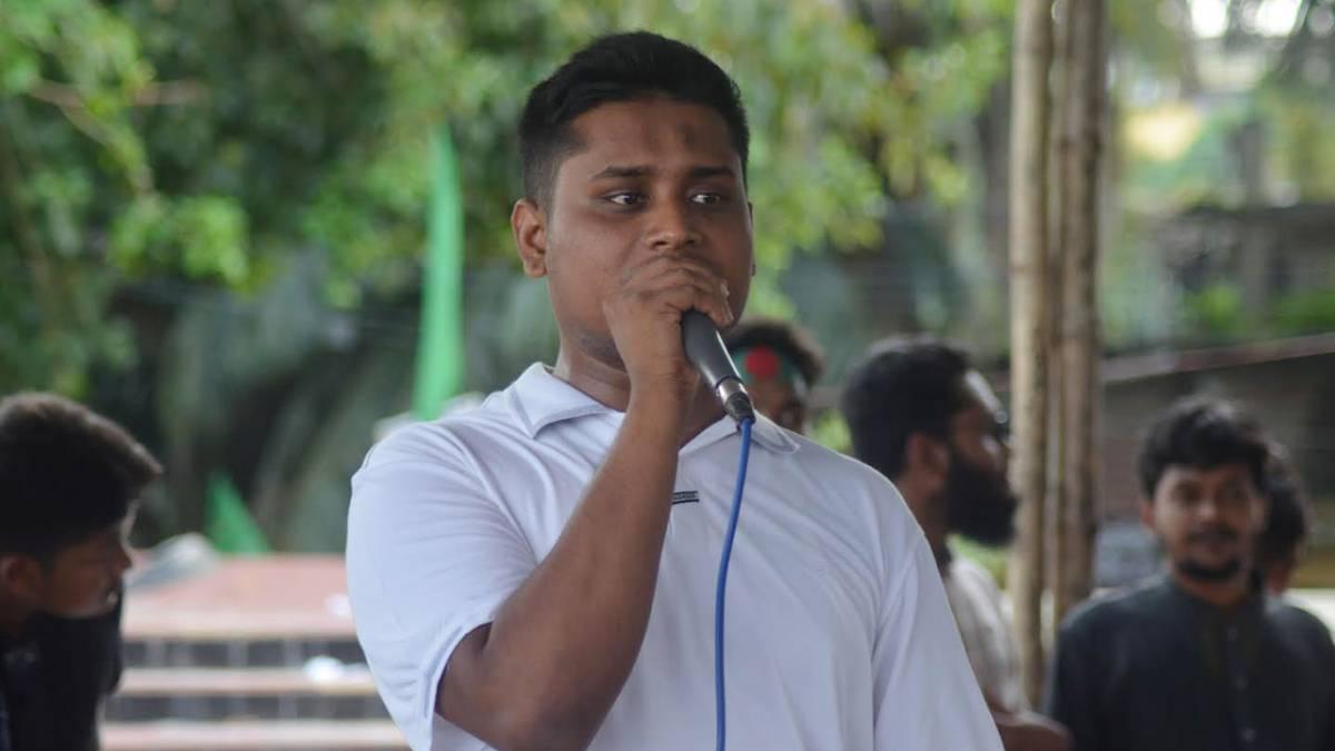 চাঁদাবাজদের বিরুদ্ধে কড়া হুঁশিয়ারি দিলেন হাসনাত