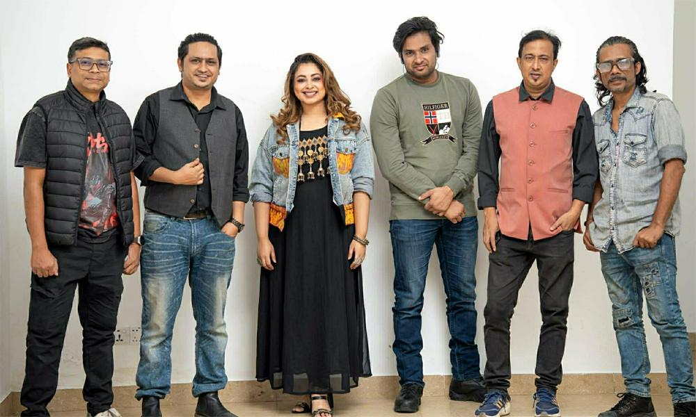 যুগ পেরিয়ে কোনাল ও কে-কম্পানি