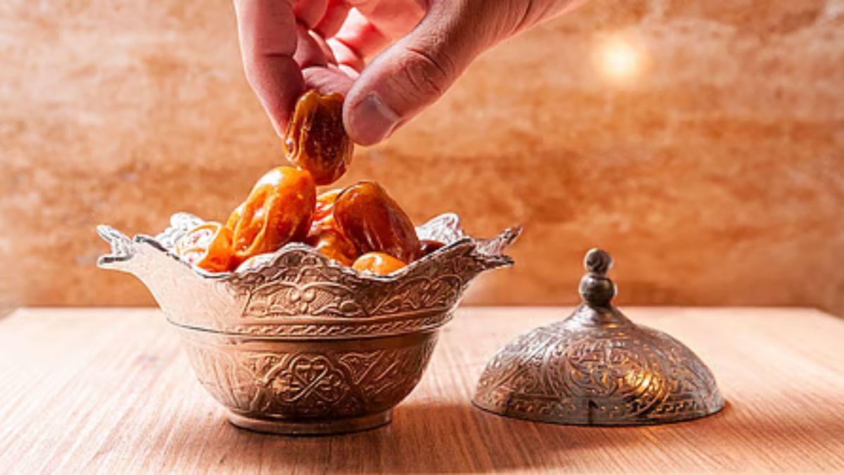 খেজুর দিয়ে রোজা ভাঙার গুরুত্ব ও উপকারিতা