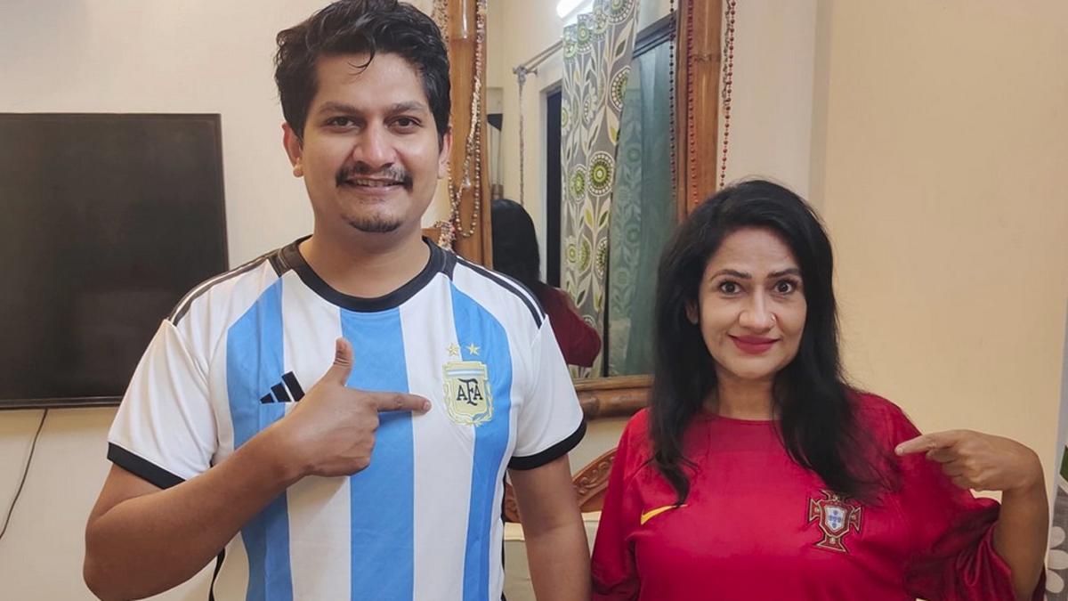 মনিরা মিঠুর ছেলেকে মেরে রক্তাক্ত, থানায় গেলেন অভিনেত্রী