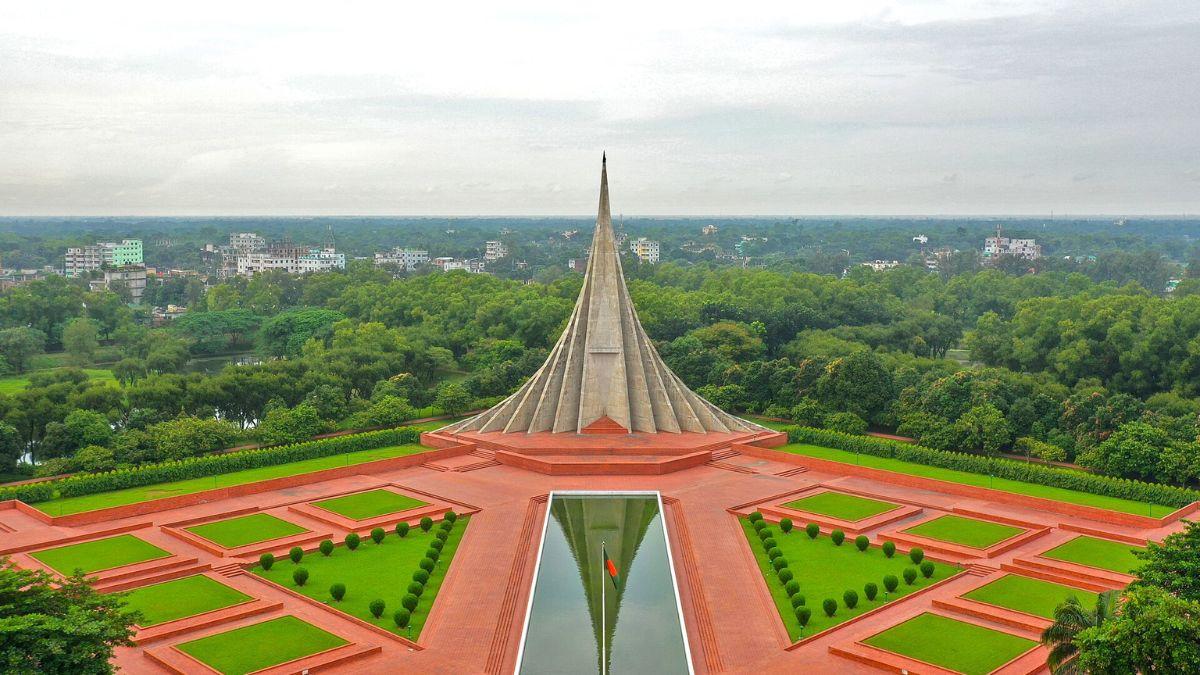 স্মৃতিসৌধে জনসাধারণের প্রবেশে নিষেধাজ্ঞা