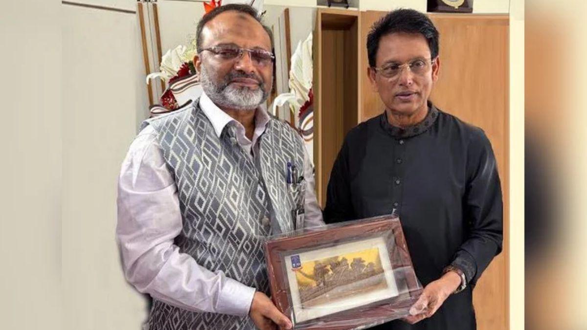 শিক্ষামন্ত্রীর সঙ্গে ঢাবি উপাচার্যের সাক্ষাৎ