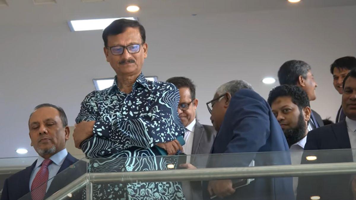 ভালো মন্দে দেড় বছর শেষ হলো: পররাষ্ট্র উপদেষ্টা
