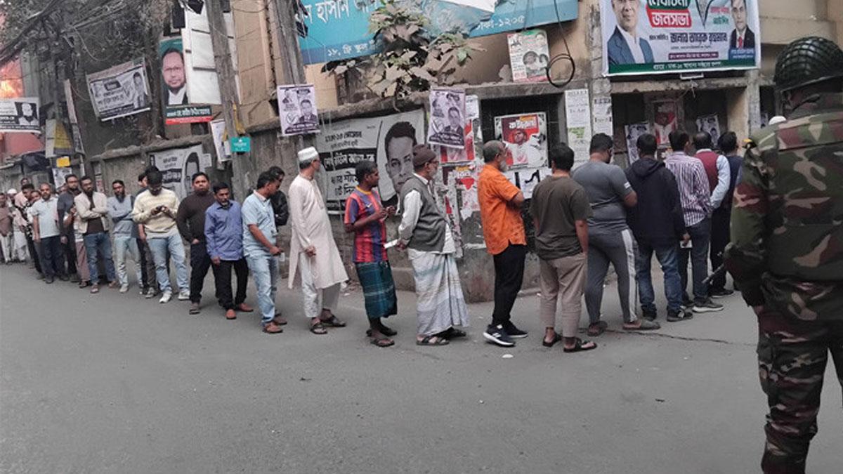 ৩৬৯ ভোটকেন্দ্রে বিশৃঙ্খলার ঘটনা চিহ্নিত করেছে ইসি