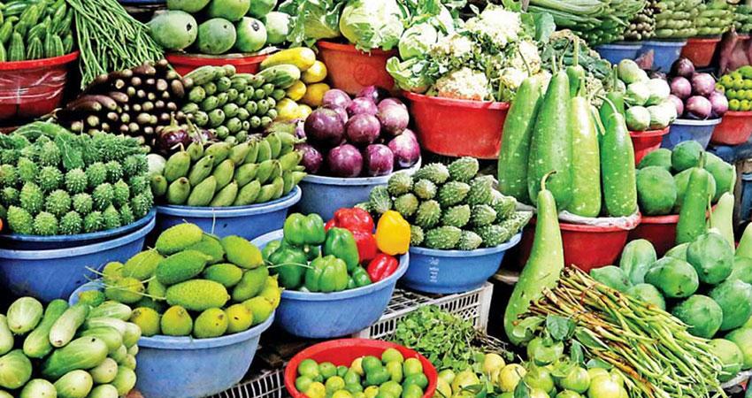 সরবরাহ কম, বাড়ল সবজি-পেঁয়াজ-মুরগির দাম