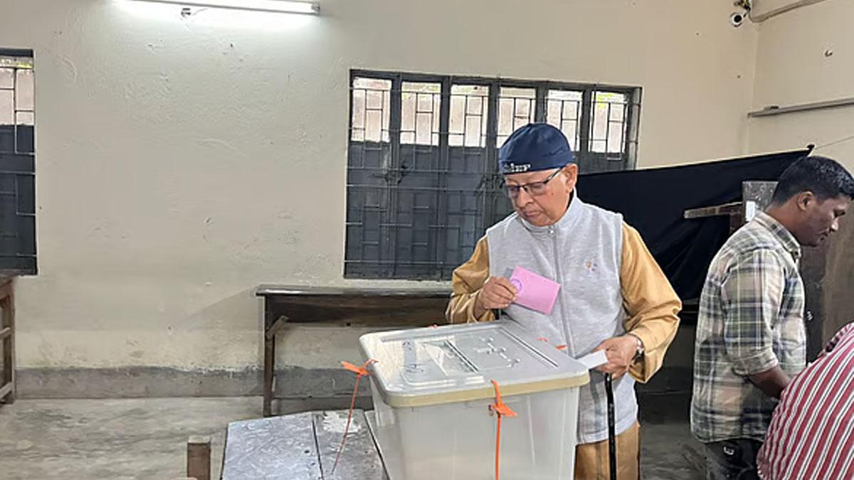 ‘৭৯ বছর বয়সে এবারই প্রথম বাংলাদেশে ভোট দিলাম’