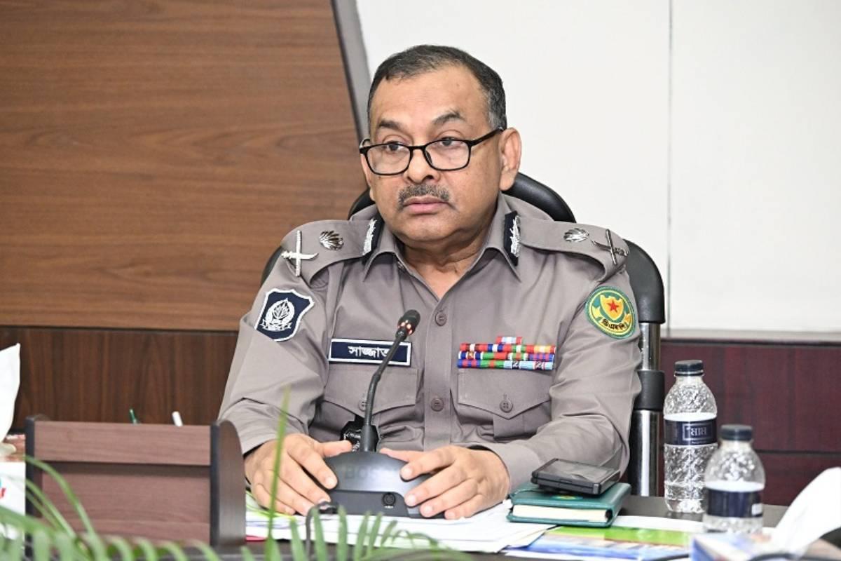 ভোটকেন্দ্রে সর্বোচ্চ নিরাপত্তা নিশ্চিত করার নির্দেশ ডিএমপি কমিশনারের