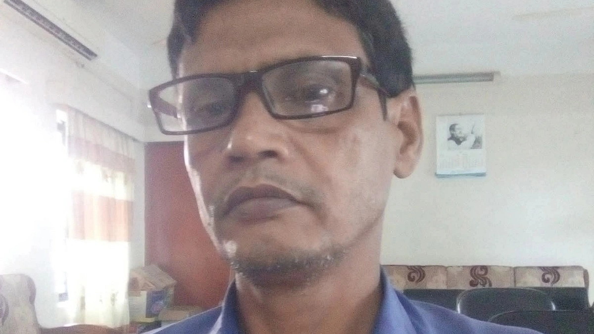 বিদ্যুৎ বিল দিয়ে অফিসে আর ফিরতে পারলেন না শফিকুল