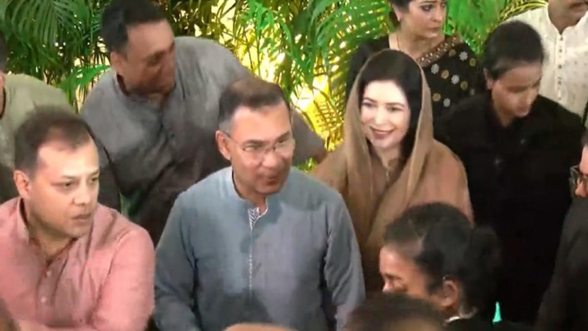 যমুনায় ঈদ শুভেচ্ছা বিনিময় প্রধানমন্ত্রীর