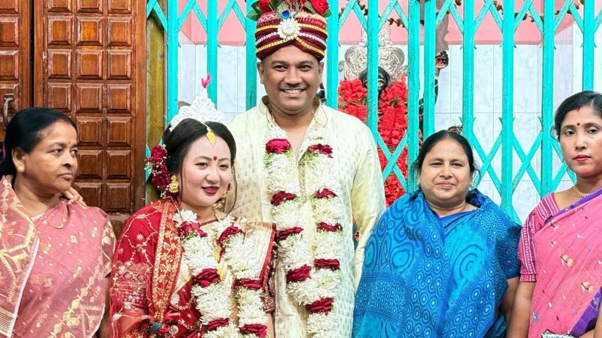 প্রেমের টানে ফিলিপাইন থেকে এসে ফেনীতে বিয়ে তরুণীর