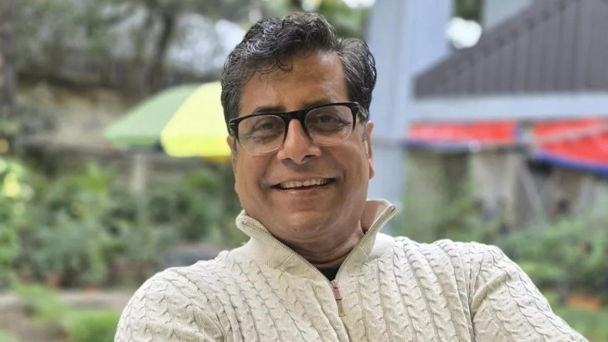 কারামুক্তির পর কৃতজ্ঞতা জানালেন আনিস আলমগীর