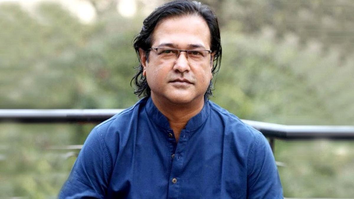 আসিফ আকবরের বিরুদ্ধে থানায় জিডি