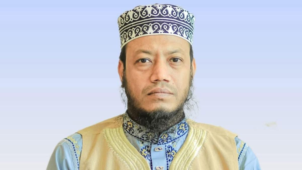 জ্বালানি মন্ত্রীকে ‘নাস্তিক ও ইসলামবিদ্বেষী’ বললেন আমির হামজা