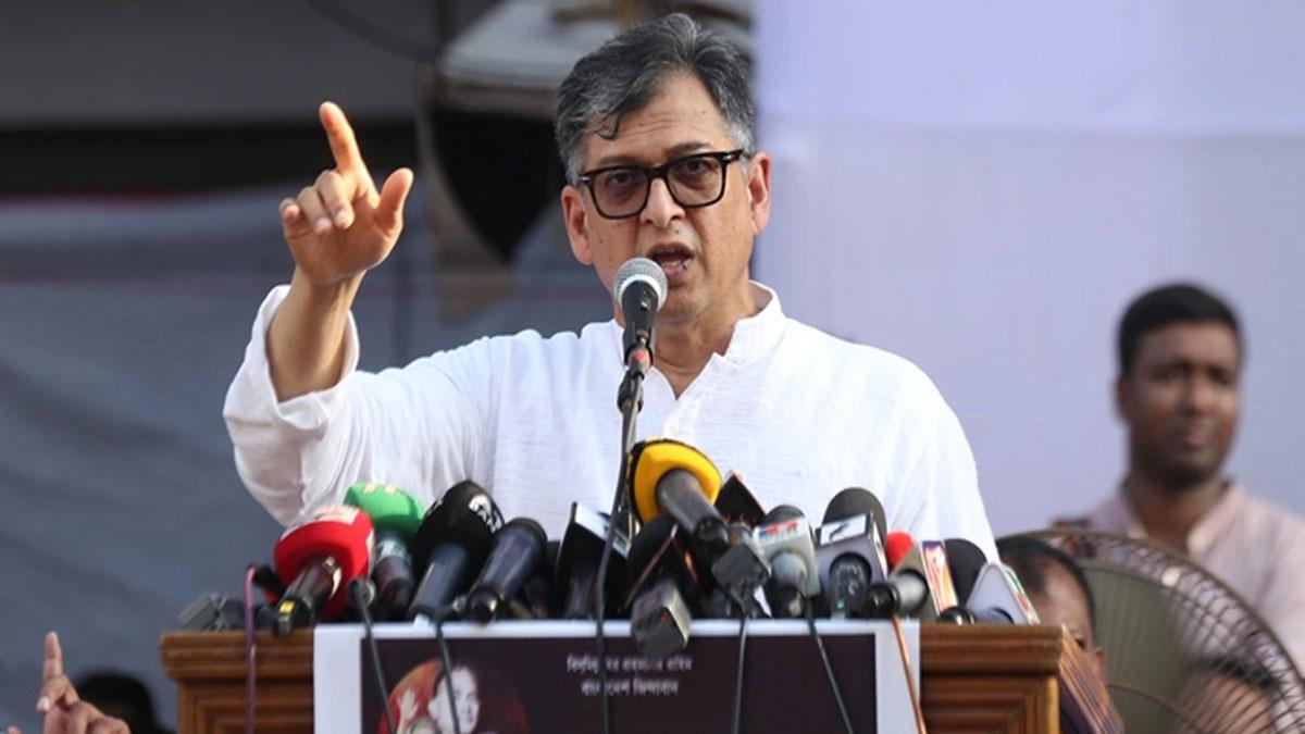 পুলিশ কোনো দলের লাঠিয়াল বাহিনী নয়