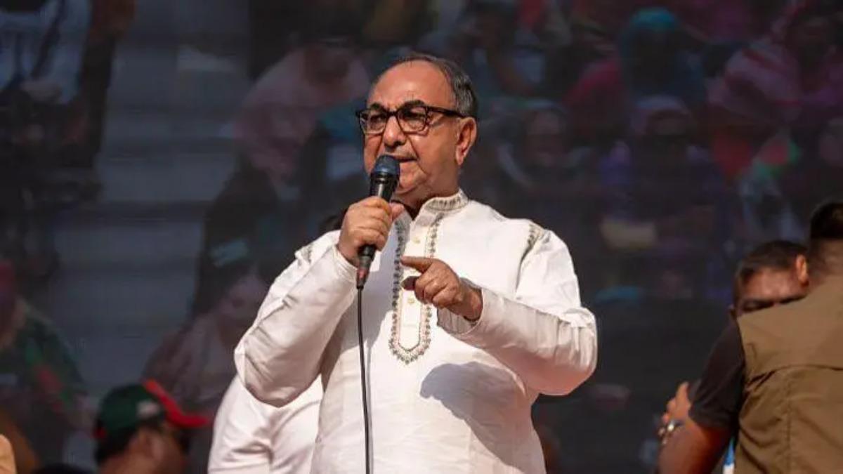 মির্জা আব্বাসকে নেওয়া হচ্ছে সিঙ্গাপুরে