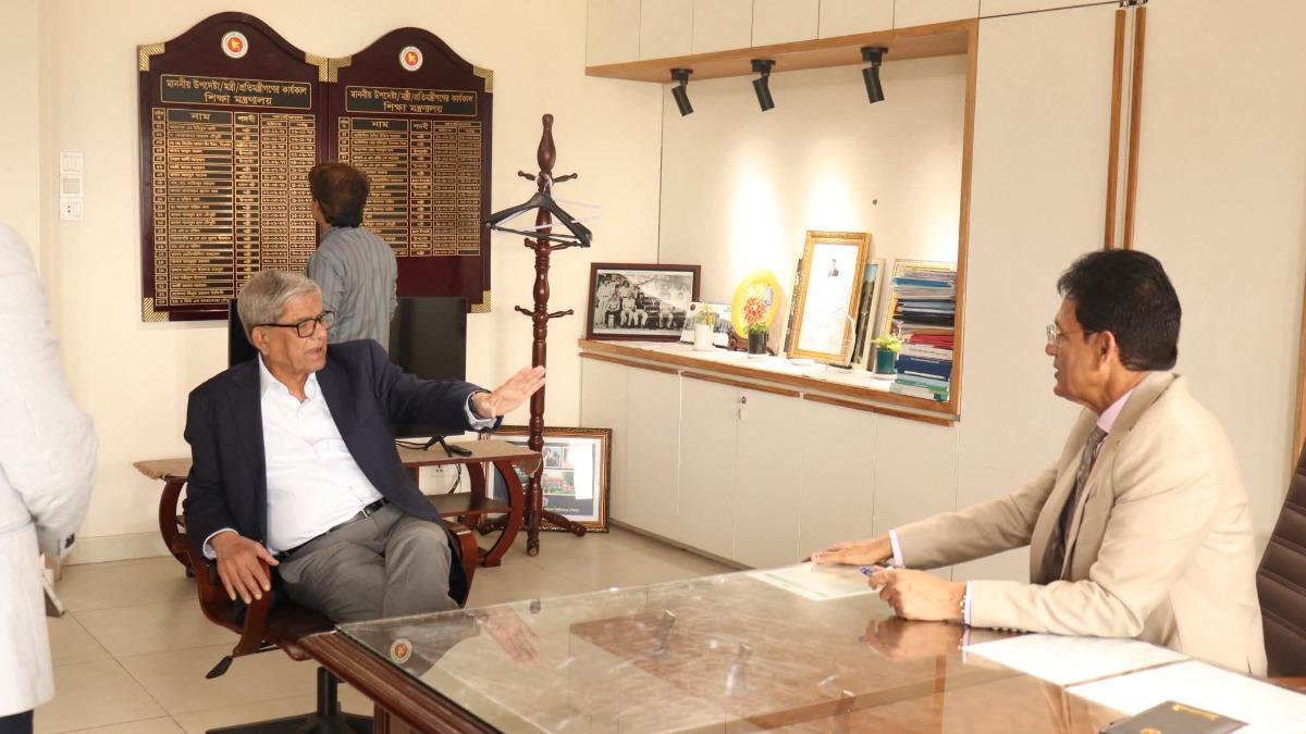 শিক্ষামন্ত্রীর সঙ্গে মির্জা ফখরুলের সৌজন্য সাক্ষাৎ