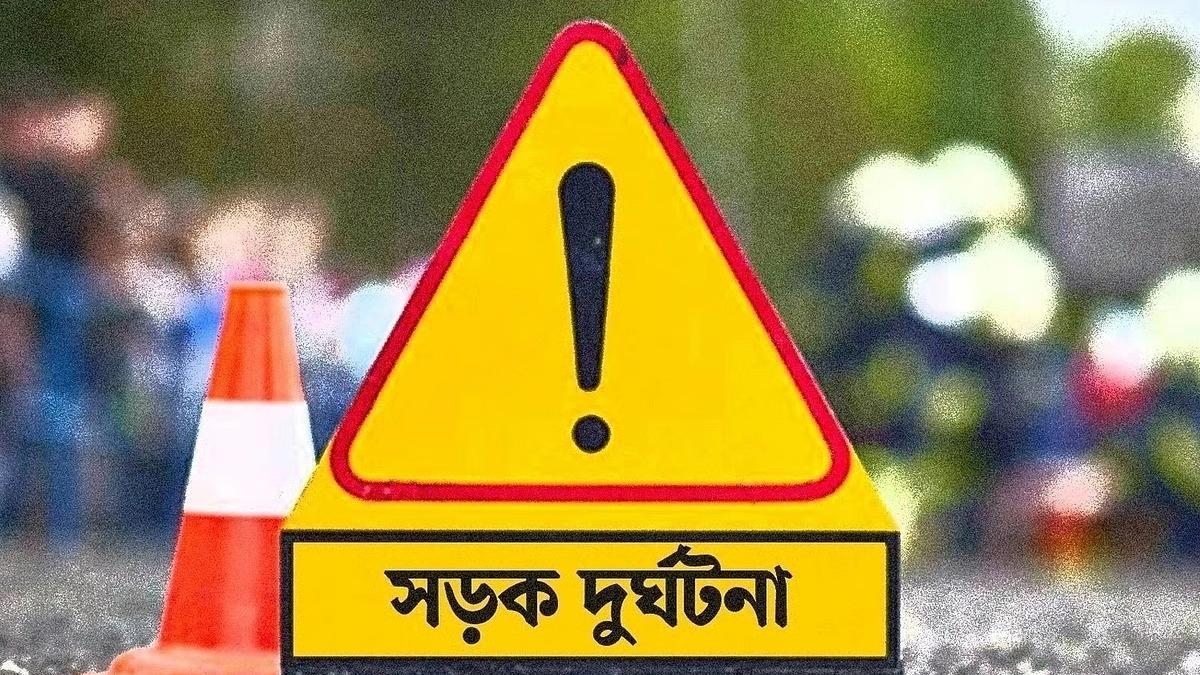 মহেশপুরে ট্রাকের ধাক্কায় নারী নিহত