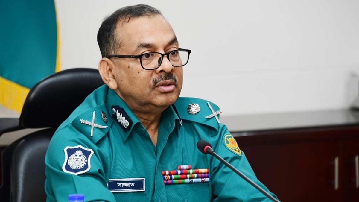 ডিএমপি কমিশনার সাজ্জাতের নিয়োগ বাতিল করে প্রজ্ঞাপন