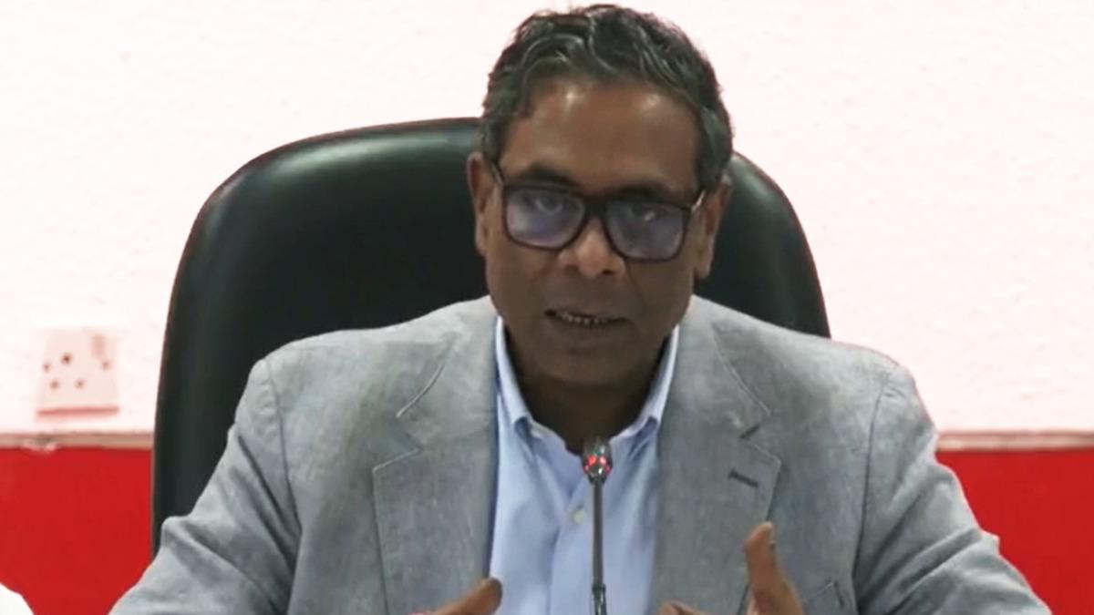 এক লাখ স্বাস্থ্যকর্মী নিয়োগ দেবে সরকার : প্রতিমন্ত্রী