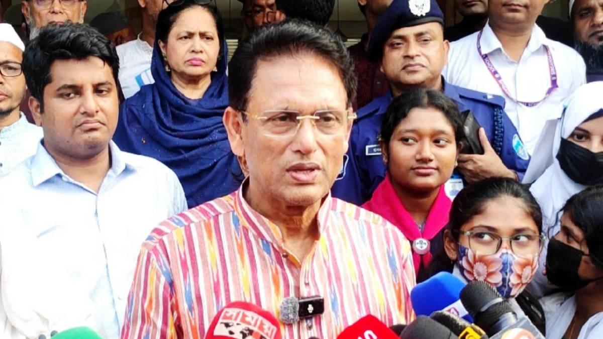 ম্যানেজিং কমিটিতে শিক্ষাগত যোগ্যতা শিথিলের প্রশ্নই ওঠে না