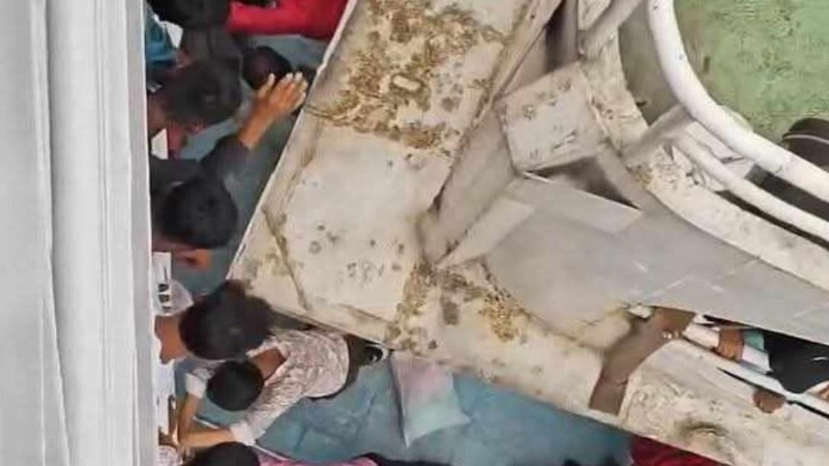 দুই লঞ্চের পারমিট বাতিল, তদন্তে দুই কমিটি