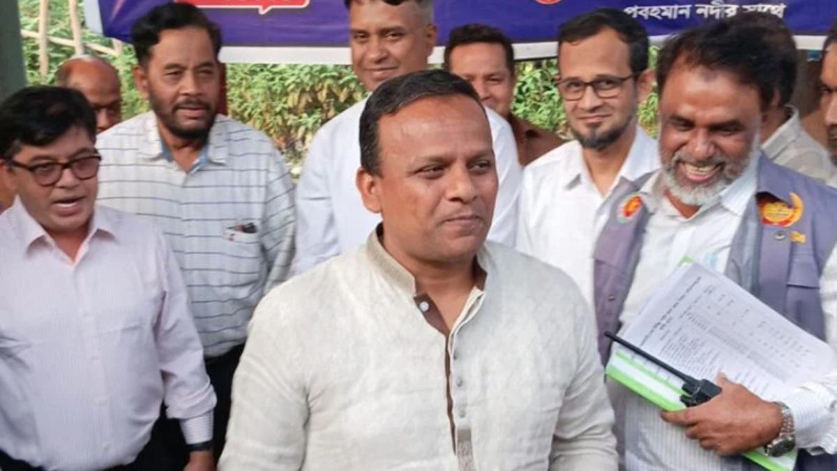 লঞ্চের নির্ধারিত ভাড়া থেকেও ১০ শতাংশ কমিয়েছে সরকার : নৌ-প্রতিমন্ত্রী