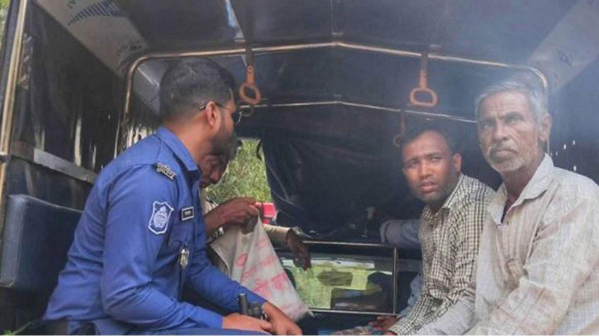 রাস্তার ইট চুরি! জামায়াত নেতাসহ ৬৬ জনের বিরুদ্ধে মামলা