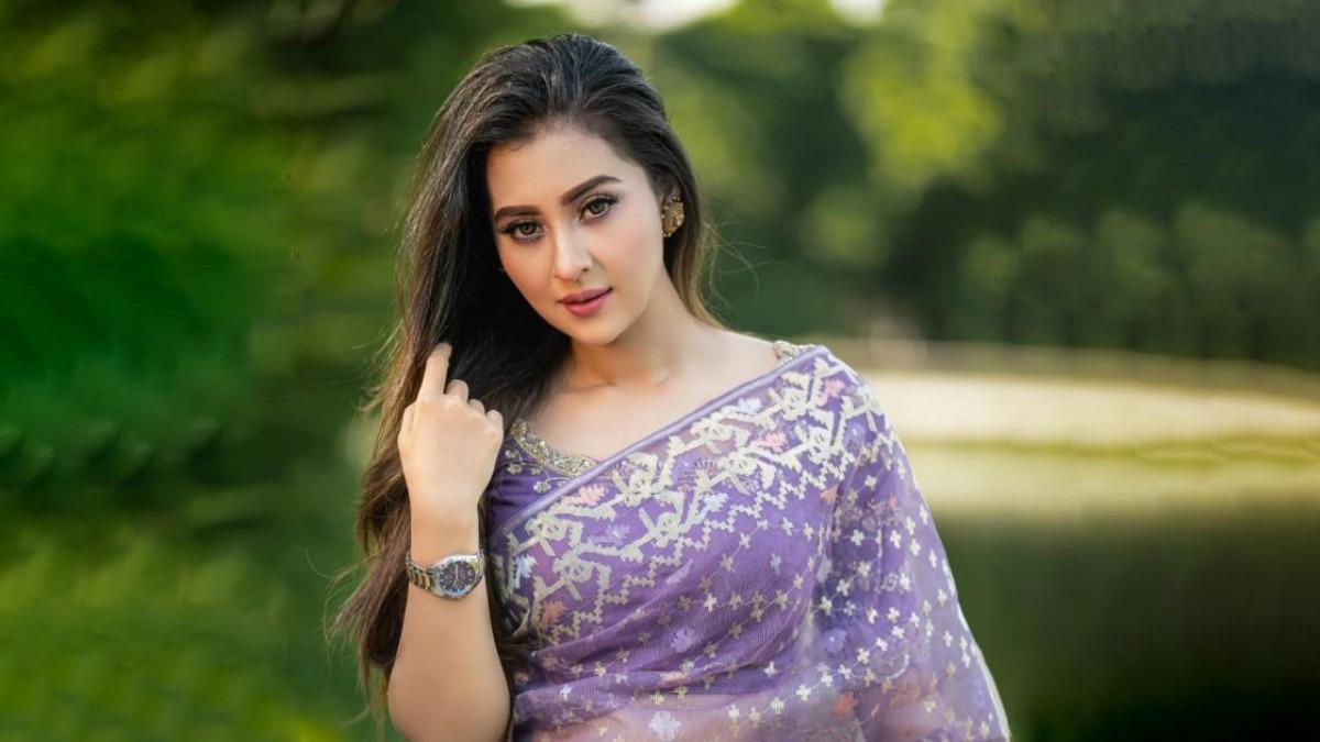 দ্বিতীয় সন্তান জন্ম দিতে যুক্তরাষ্ট্রে বুবলী