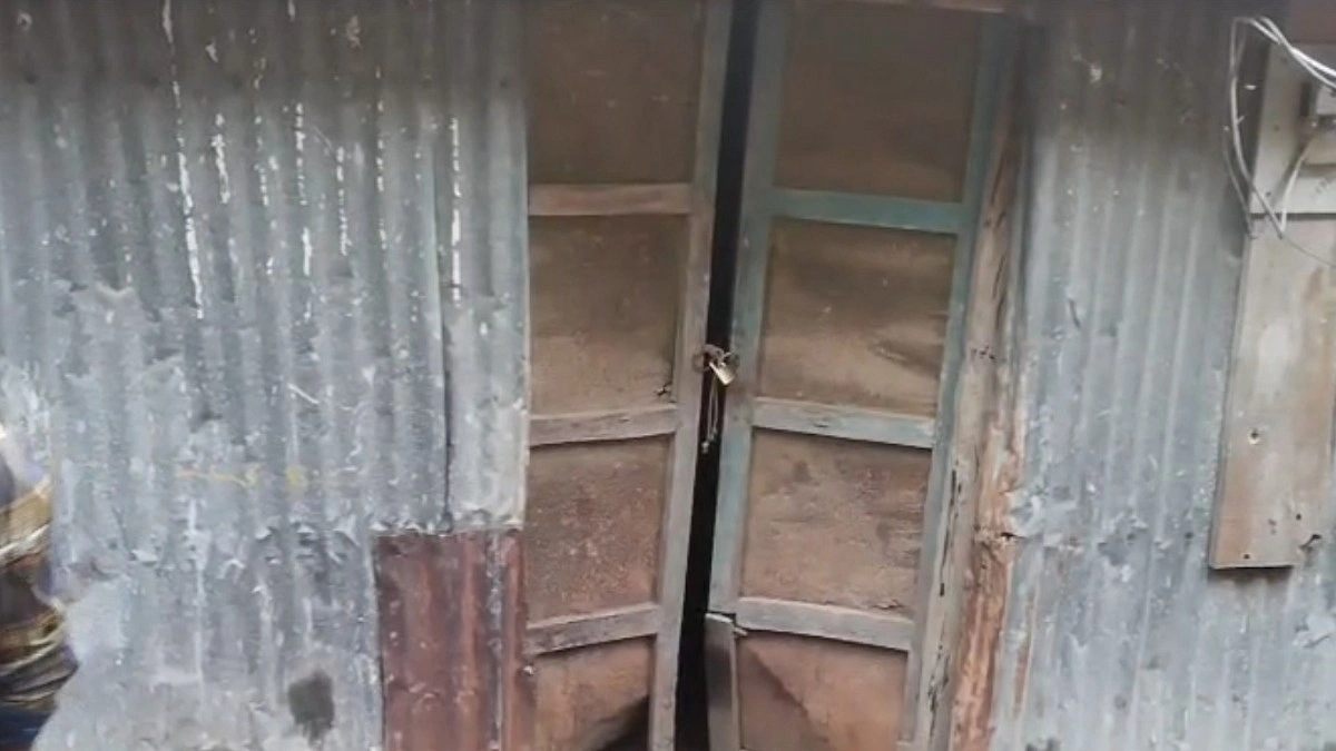 আত্মীয়ের ঘরে শিশুর রক্তাক্ত মরদেহ, আটক ৪