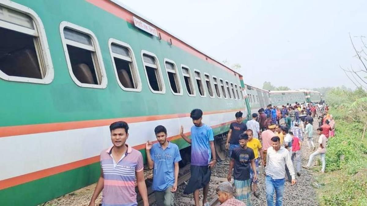 ২১ ঘণ্টা পর উত্তরাঞ্চলের রেল চলাচল শুরু