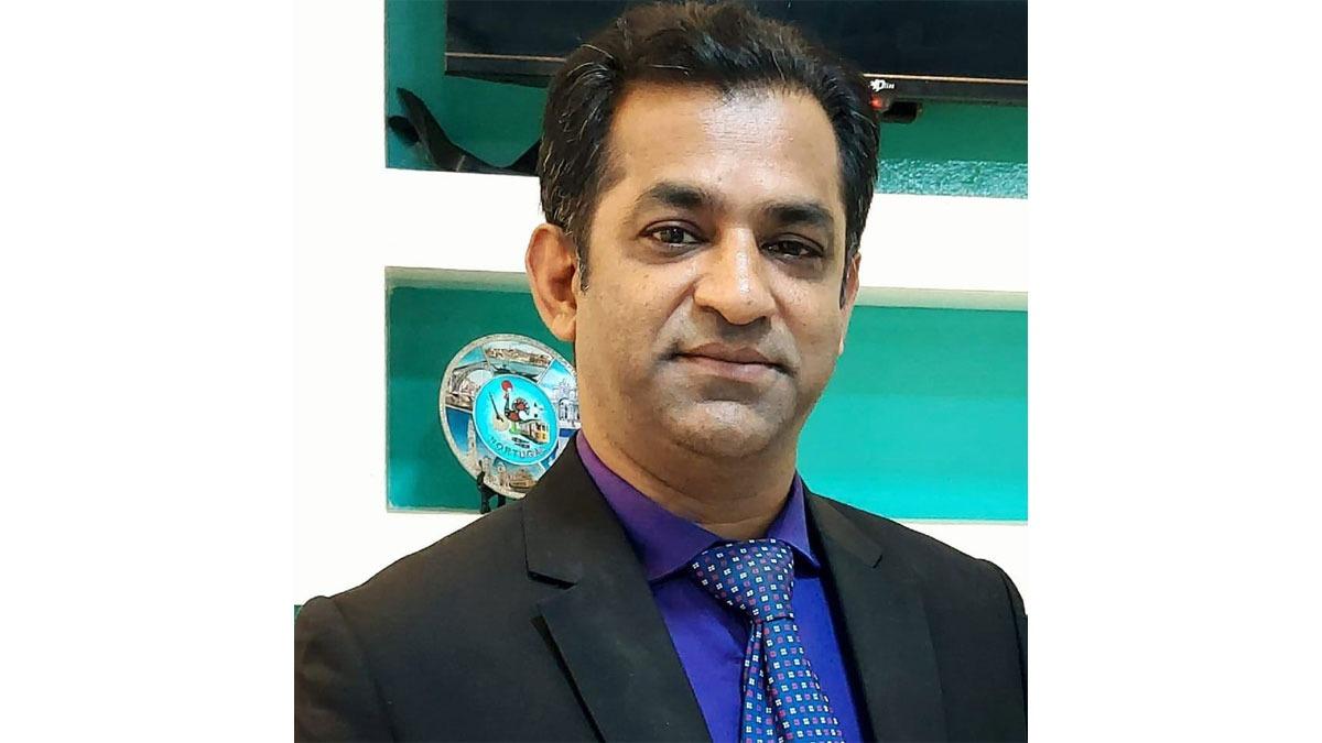 যমুনায় ঈদ শুভেচ্ছা জানাতে গিয়ে যে পরিস্থিতি দেখলেন সায়ন্ত সাখাওয়াত