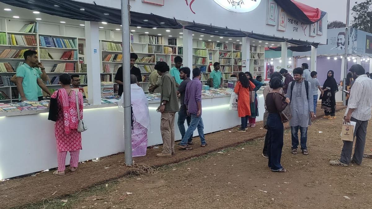 ভাঙলো প্রাণের মেলা, বই বিক্রি ১৭ কোটি টাকার