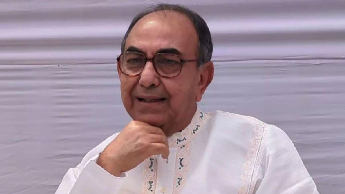 চোখ মেলে তাকিয়েছেন মির্জা আব্বাস